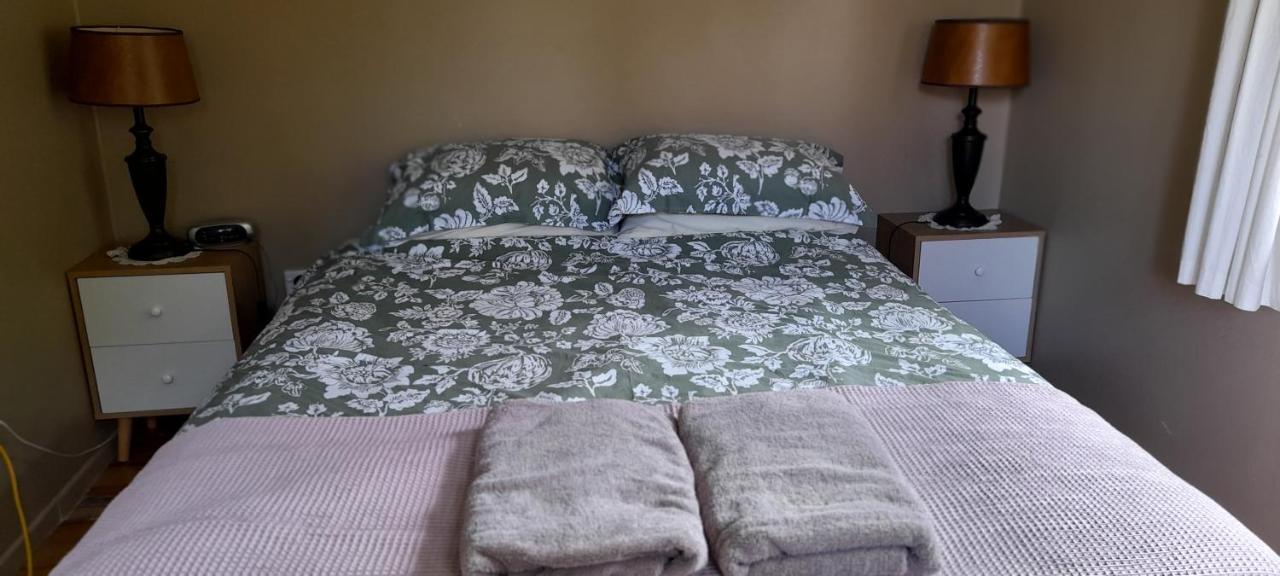 טאומרנוי Earthsounds Country Cottage מראה חיצוני תמונה