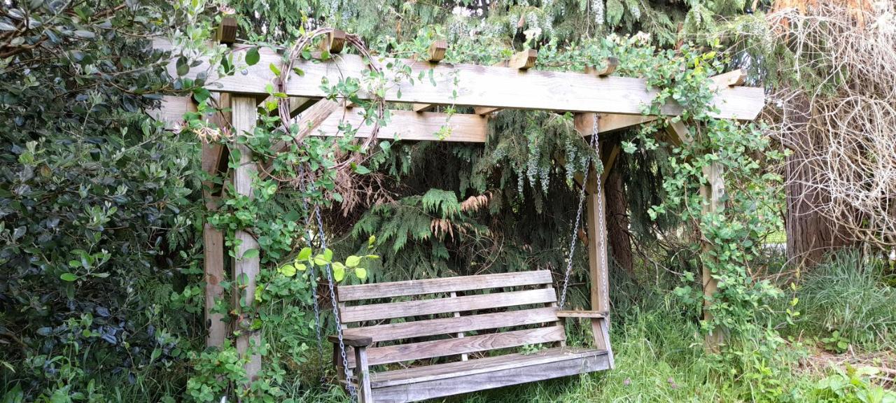 טאומרנוי Earthsounds Country Cottage מראה חיצוני תמונה